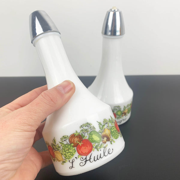 Corningware Spice O' Life oil and vinegar pourer set