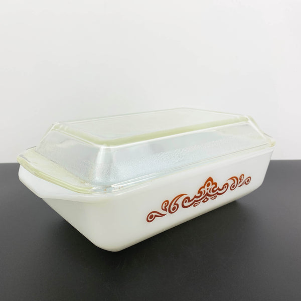 Rare Pyrex (Australia) Royal Garland rectangle baking dish - Limited Production