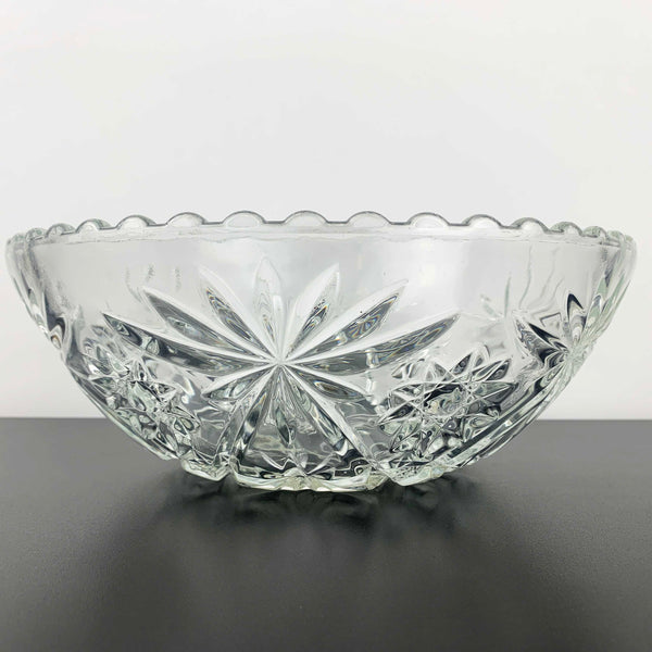 Anchor Hocking Prescut 'Star of David' large serving bowl