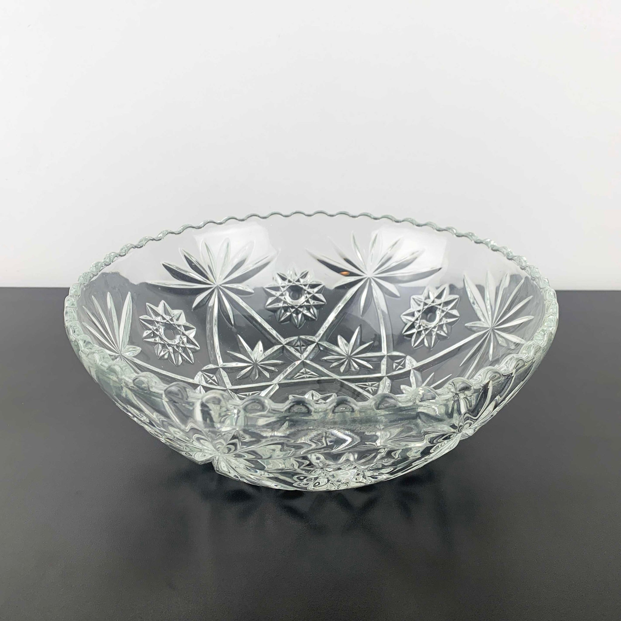 Anchor Hocking Prescut 'Star of David' large serving bowl