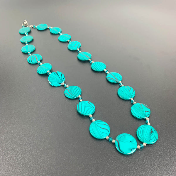 Turquoise flat bead necklace