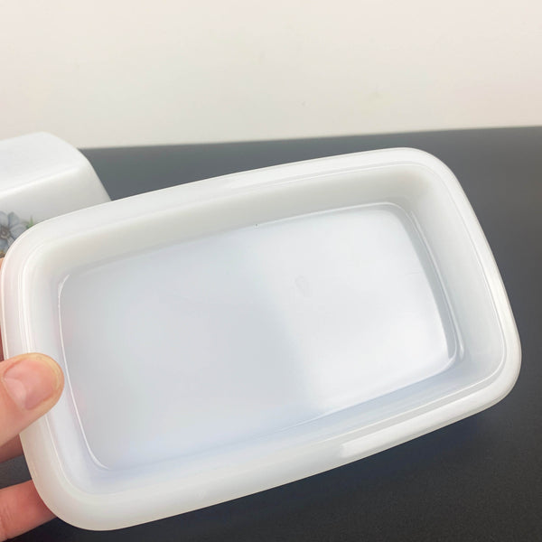 Arcopal 'Anemone' lidded butter dish