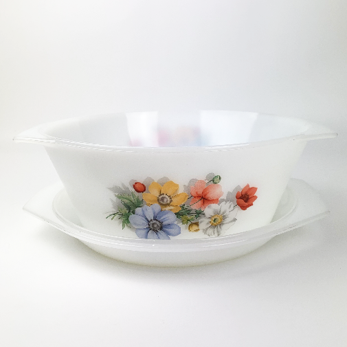 Arcopal France 'Anemone' Casserole Dish
