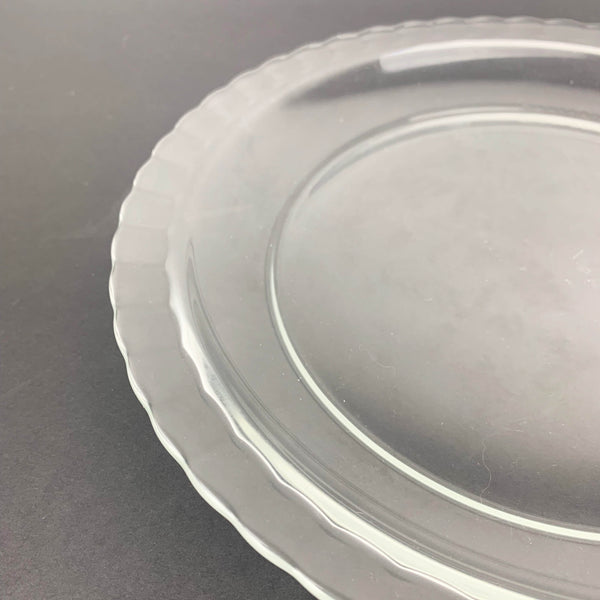 Arcoroc France scalloped rim plate