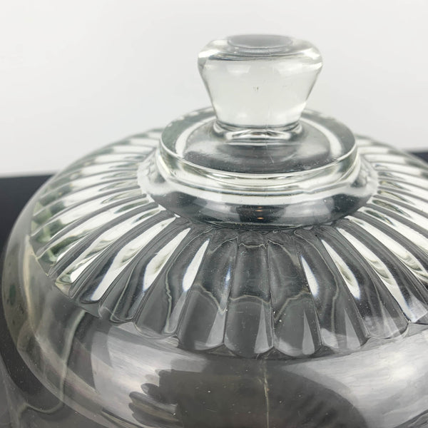 Arcoroc France cloche close up detail