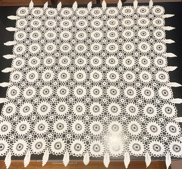 Art Deco Crochet Lace Fringed Supper Cloth