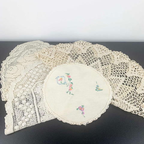 Vintage Doyleys Off White/Beige Collection- Set of 4