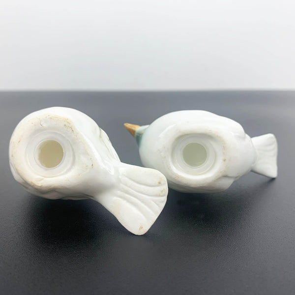 Small birds novelty salt and pepper shakers