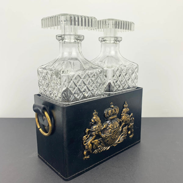 Brama Davidson twin glass decanter set in royal coat of arms carrier