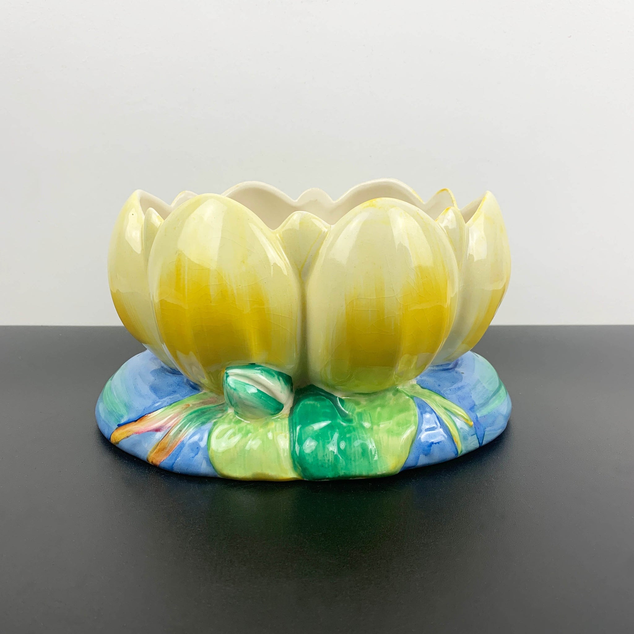 Clarice Cliff Water Lily open vase 1930's collectible