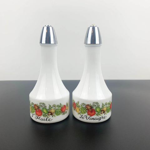 Corningware Spice O' Life oil and vinegar pourer set