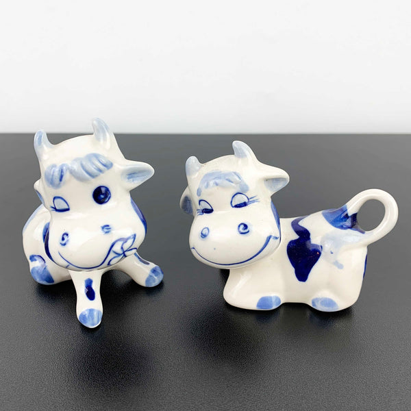 Delft Blue miniature cow figurines - Set of 2
