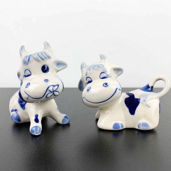 Delft Blue miniature cow figurines - Set of 2