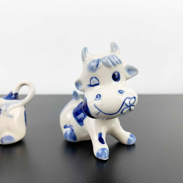 Delft Blue miniature cow figurines - Set of 2