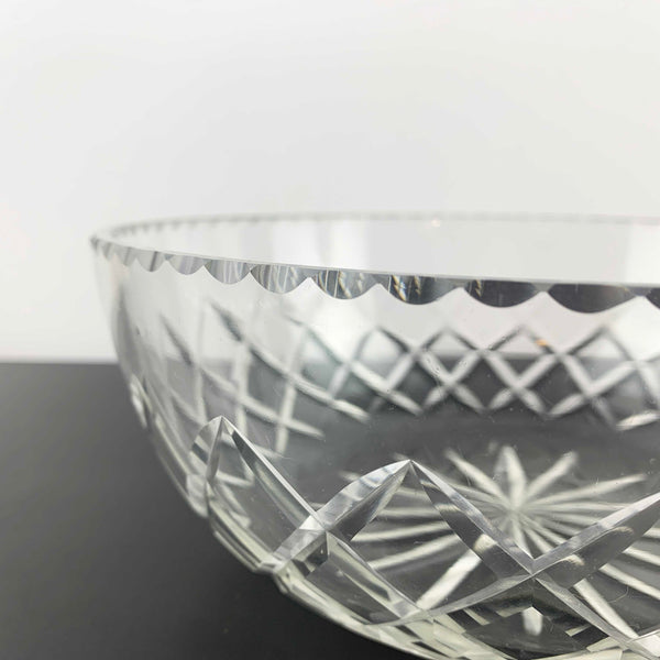Diamond cut crystal bowl and round footed cake plate - Set of 2