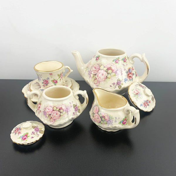 'The Gift Collection by Dorothy Prior' ceramic mini tea for one collection