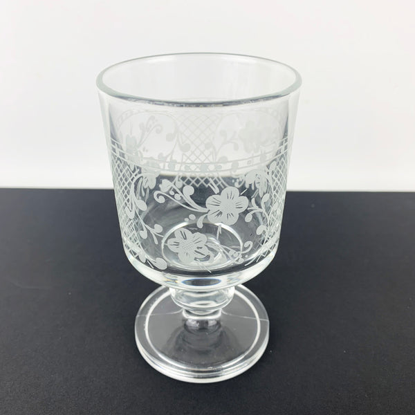 Cristalleria Fratelli Fumo glass with etched flower design