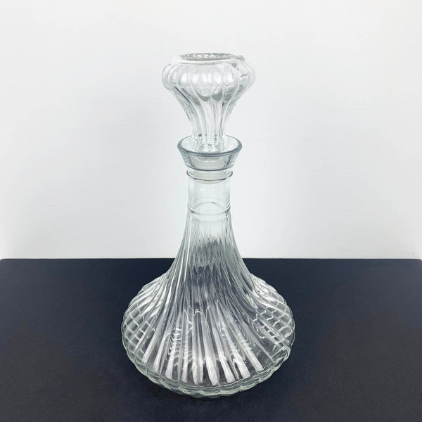 Genie style swirl glass decanter