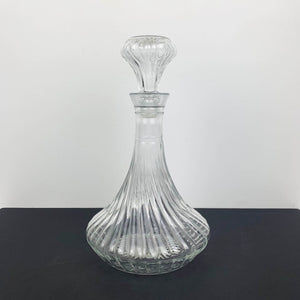 Genie style glass decanter