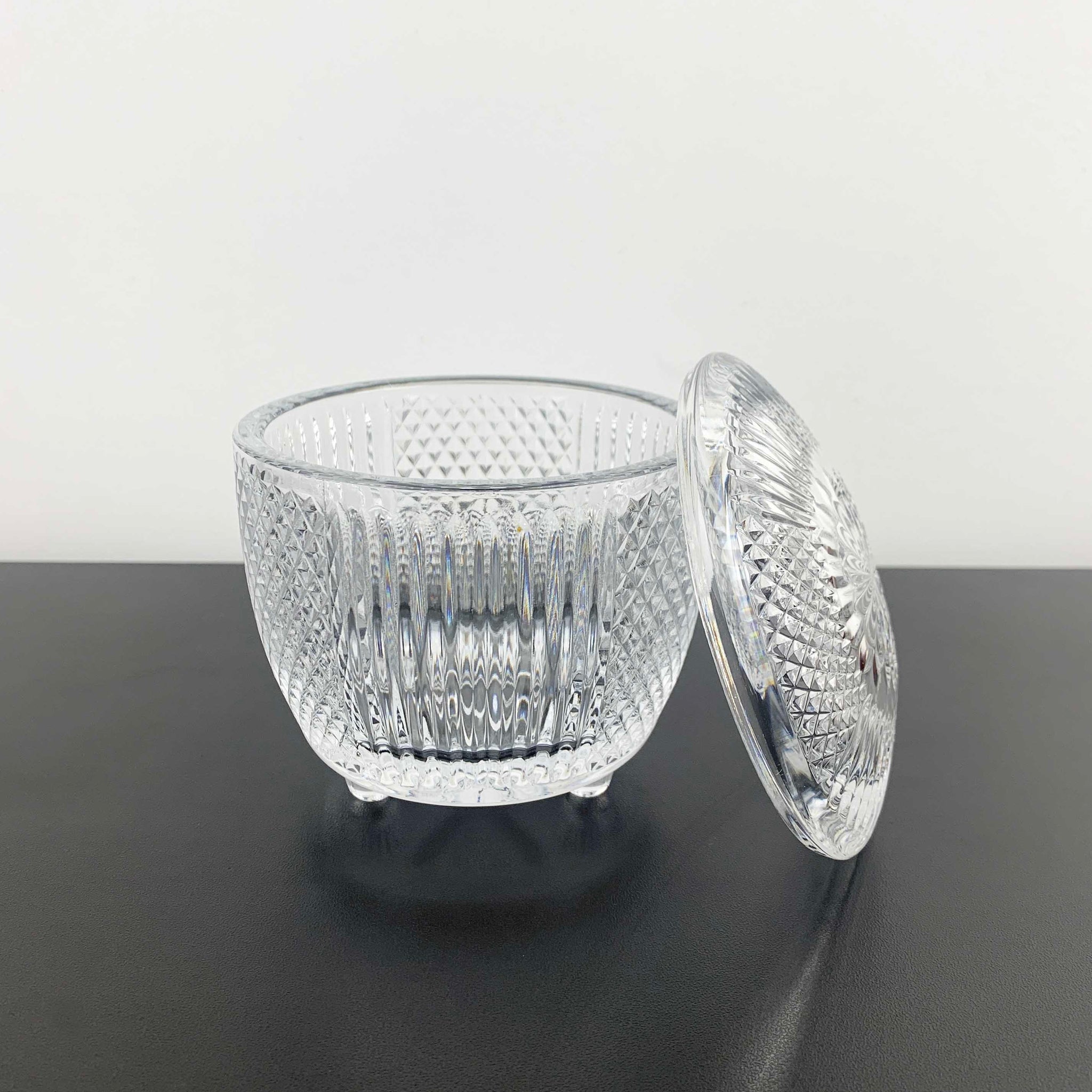 Tri foot small diamond pattern glass jar with lid