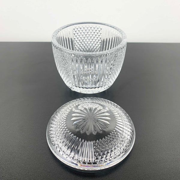 Tri foot small diamond pattern glass jar with lid