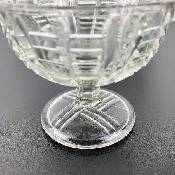 Vintage glass footed sherbet and dessert bowls - Set of 5