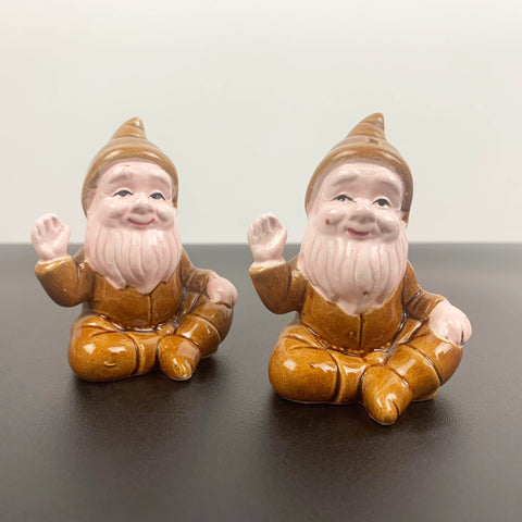 Sitting gnomes salt and pepper shaker set