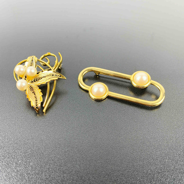 Vintage faux pearl brooches - Set of 2