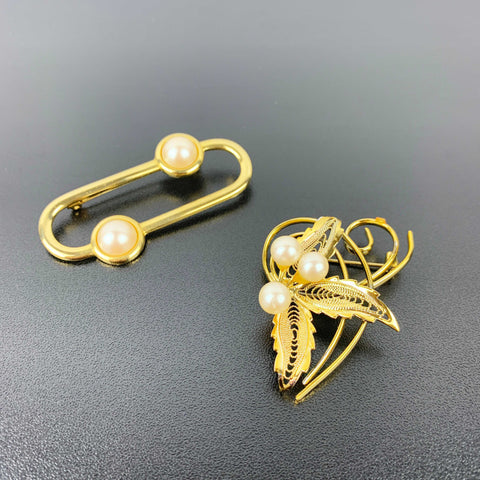 Vintage faux pearl brooches - Set of 2