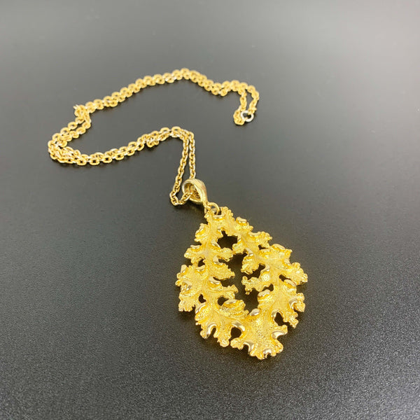 Crown Trifari large gold leaf pendant necklace