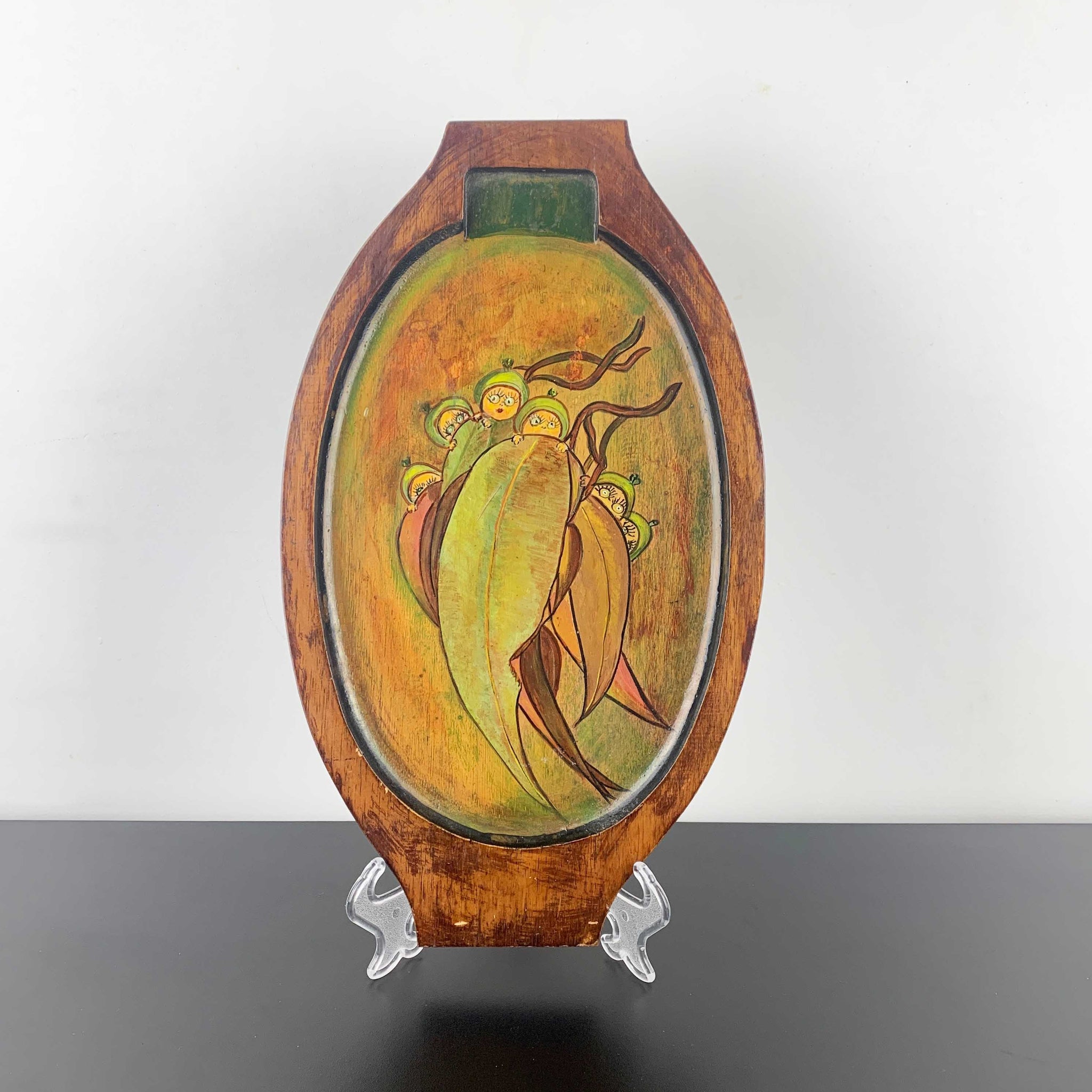 Timber tray with hand painted May Gibbs illustration 'Gumnut Babies'