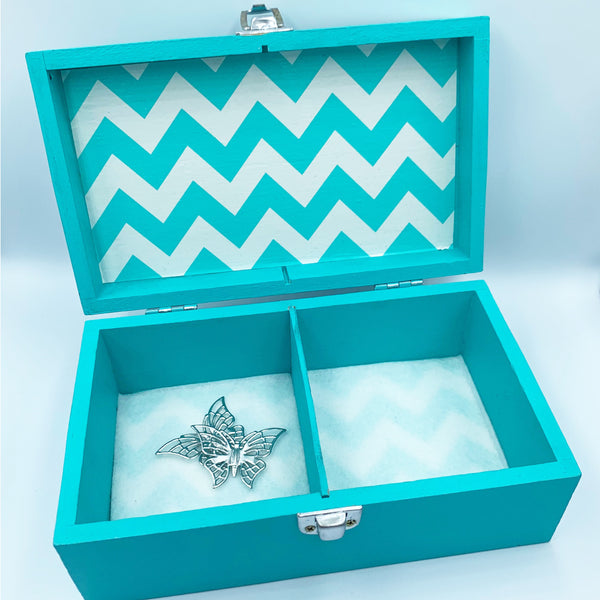 Upcycled wooden box for jewellery