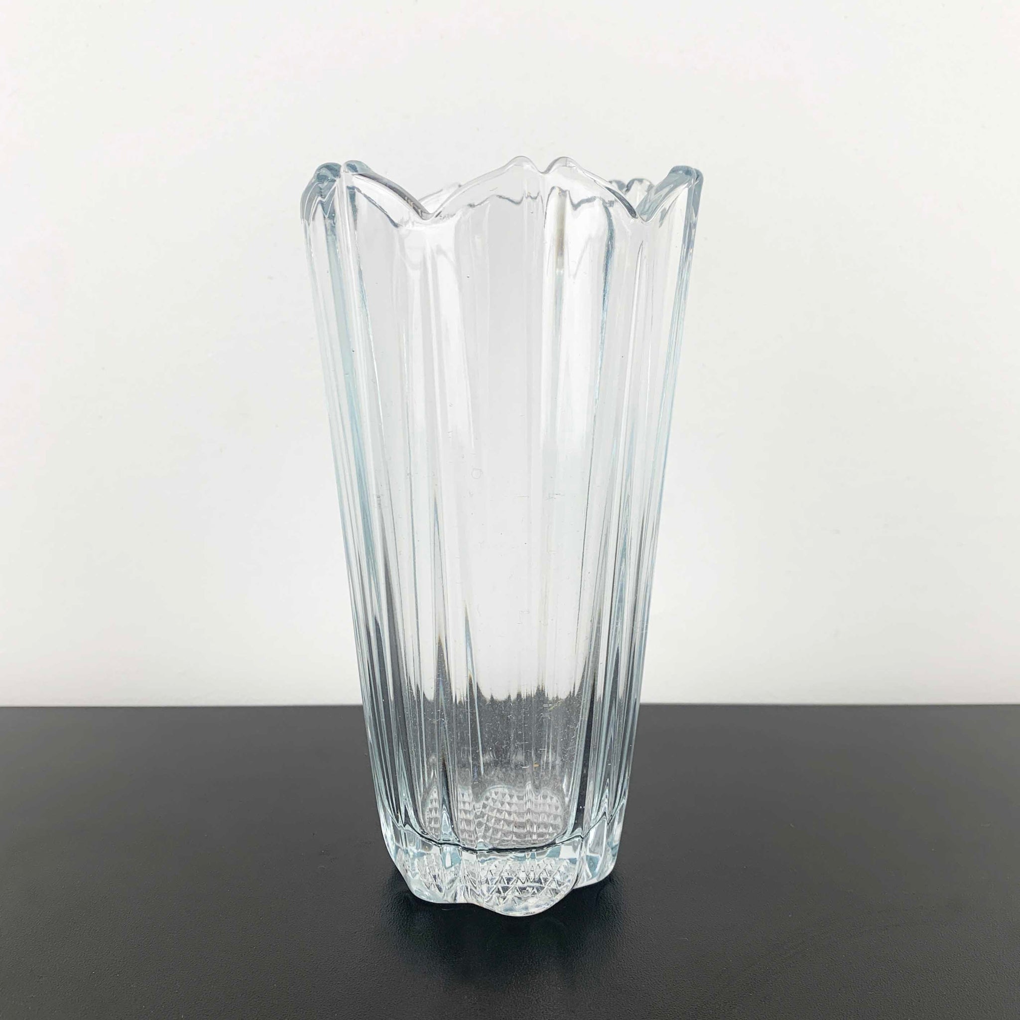 Small 'Corolla' vase by Bormioli Rocco - Made in Italy