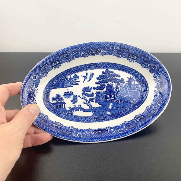 Johnson Brothers Blue Willow small oval vegetable dish