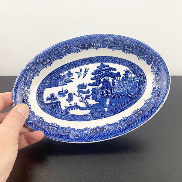 Johnson Brothers Blue Willow small oval vegetable dish