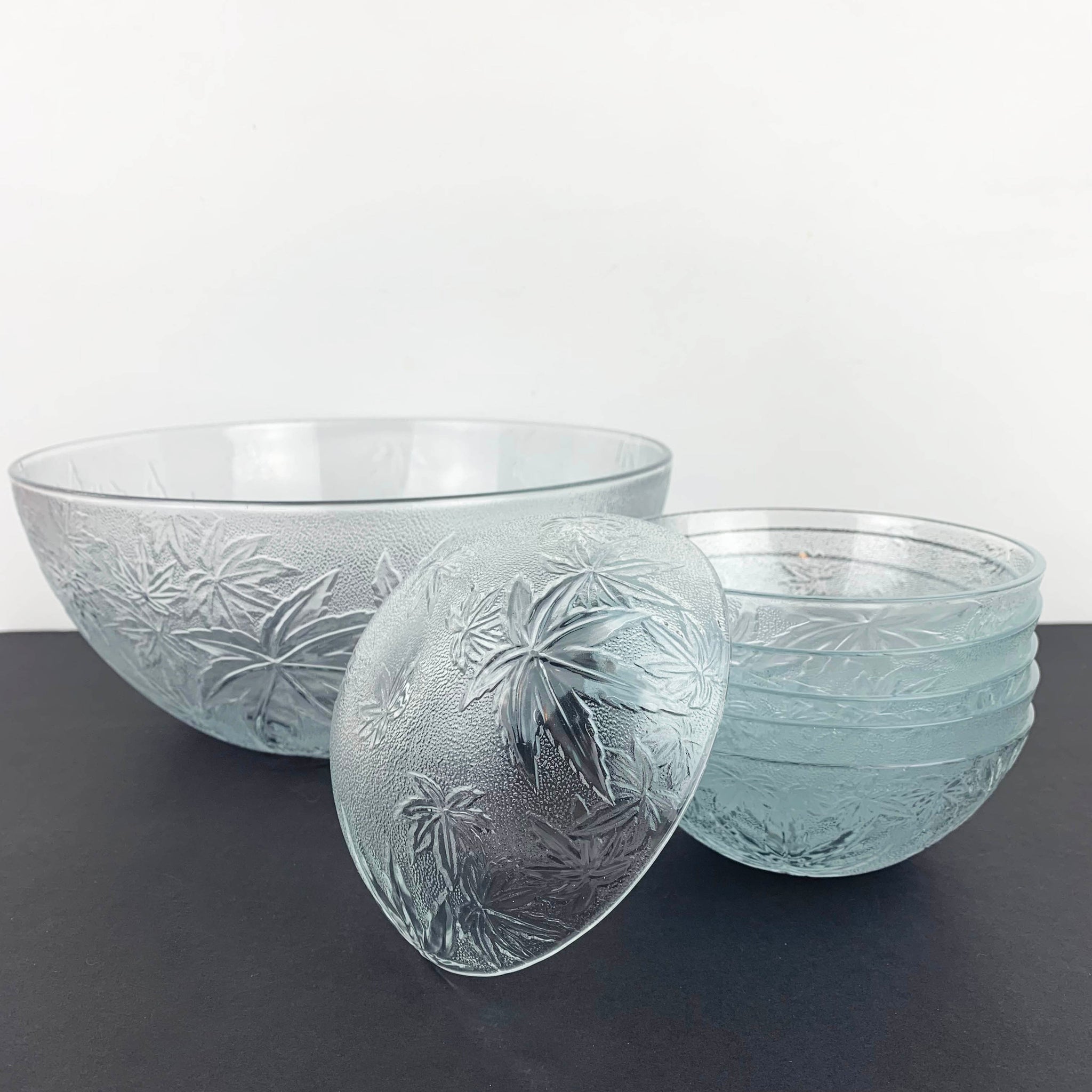 KIG leaf design 7 piece dessert and salad bowl set