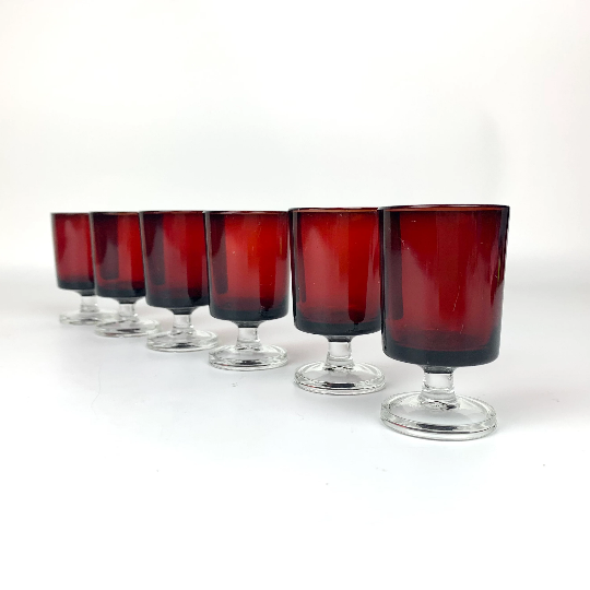 Luminarc France 'Cavalier' ruby shot glasses