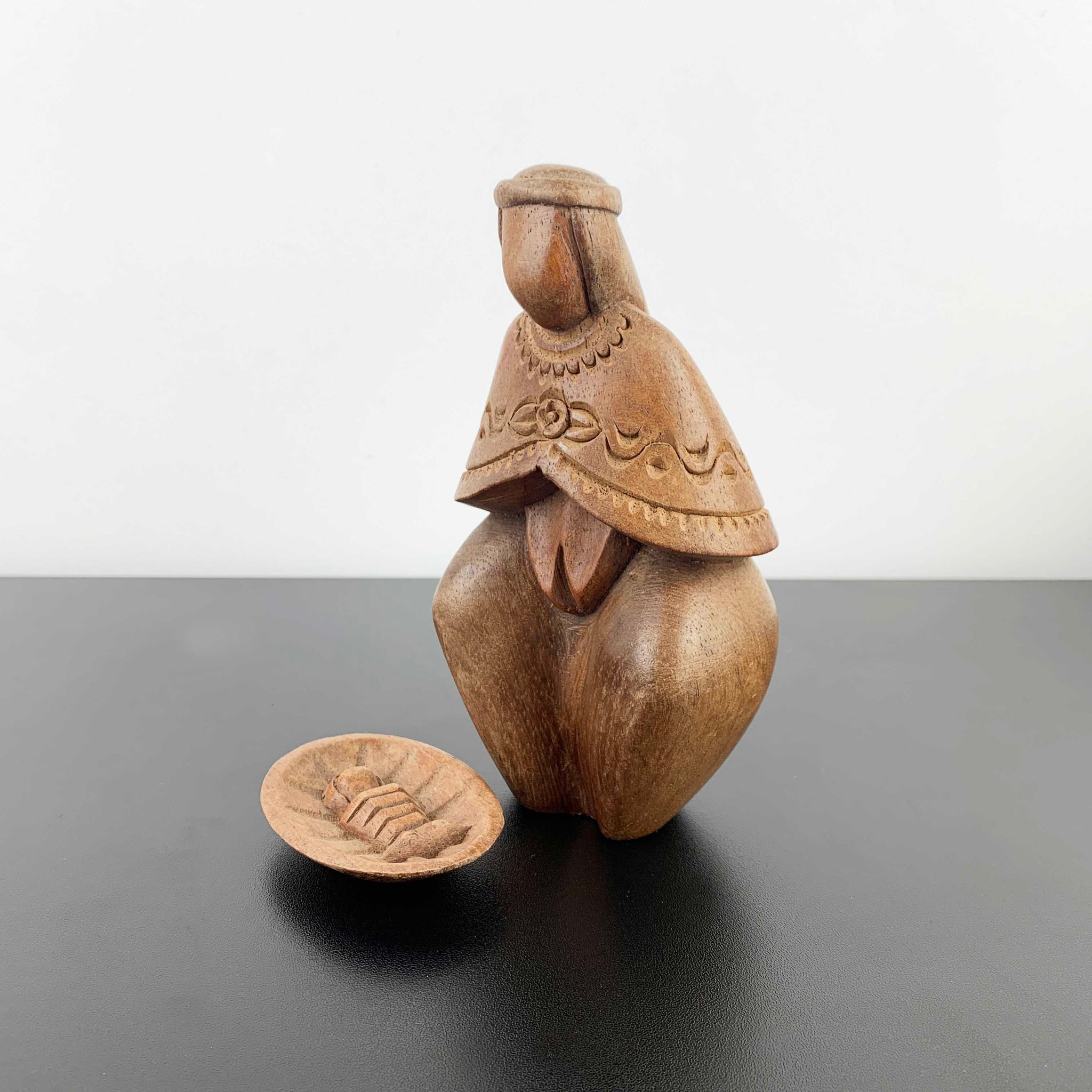 Mother Mary and Baby Jesus in crib figurines - Set of 2