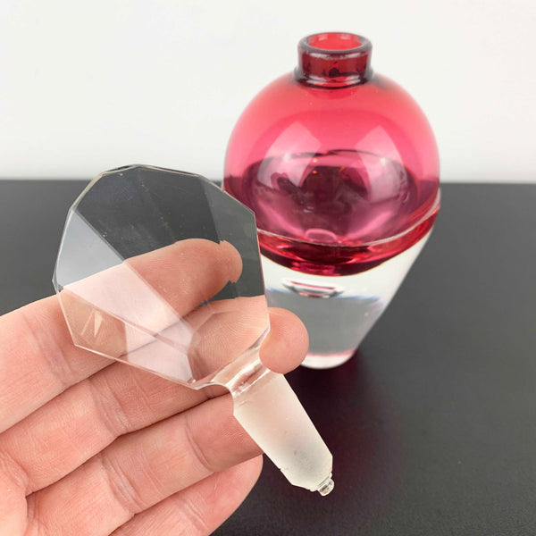 Michael Hook pink art glass perfume bottle with faceted stopper