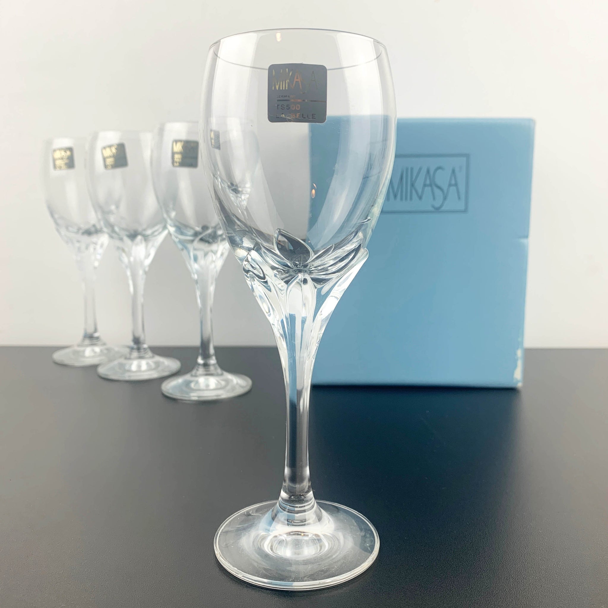 Mikasa 'La Belle' wine glass - Boxed set of 4