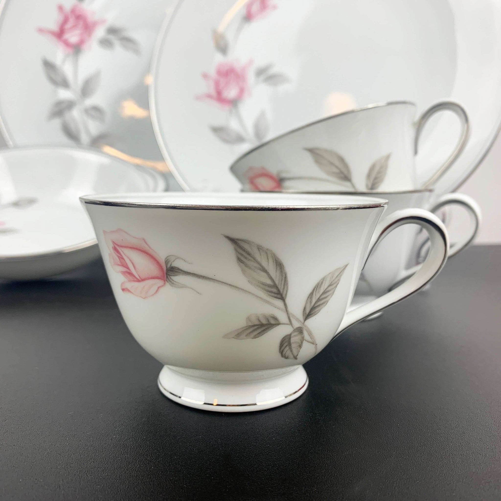 Noritake Japan 'Rosemarie' dinnerware