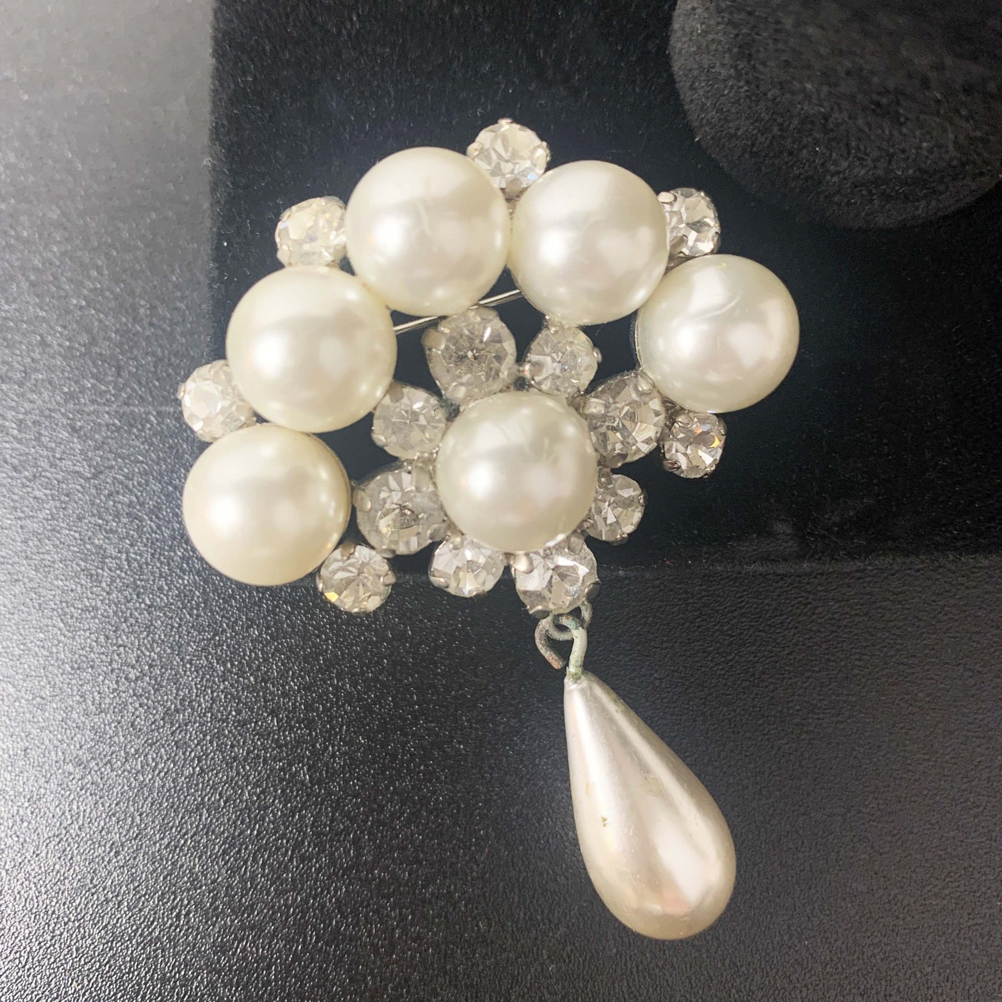 Vintage faux pearl and rhinestone brooch with teardrop