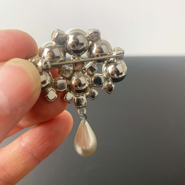 Vintage faux pearl and rhinestone brooch with teardrop