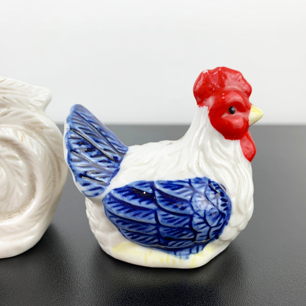 Rooster and hen salt and pepper shakers