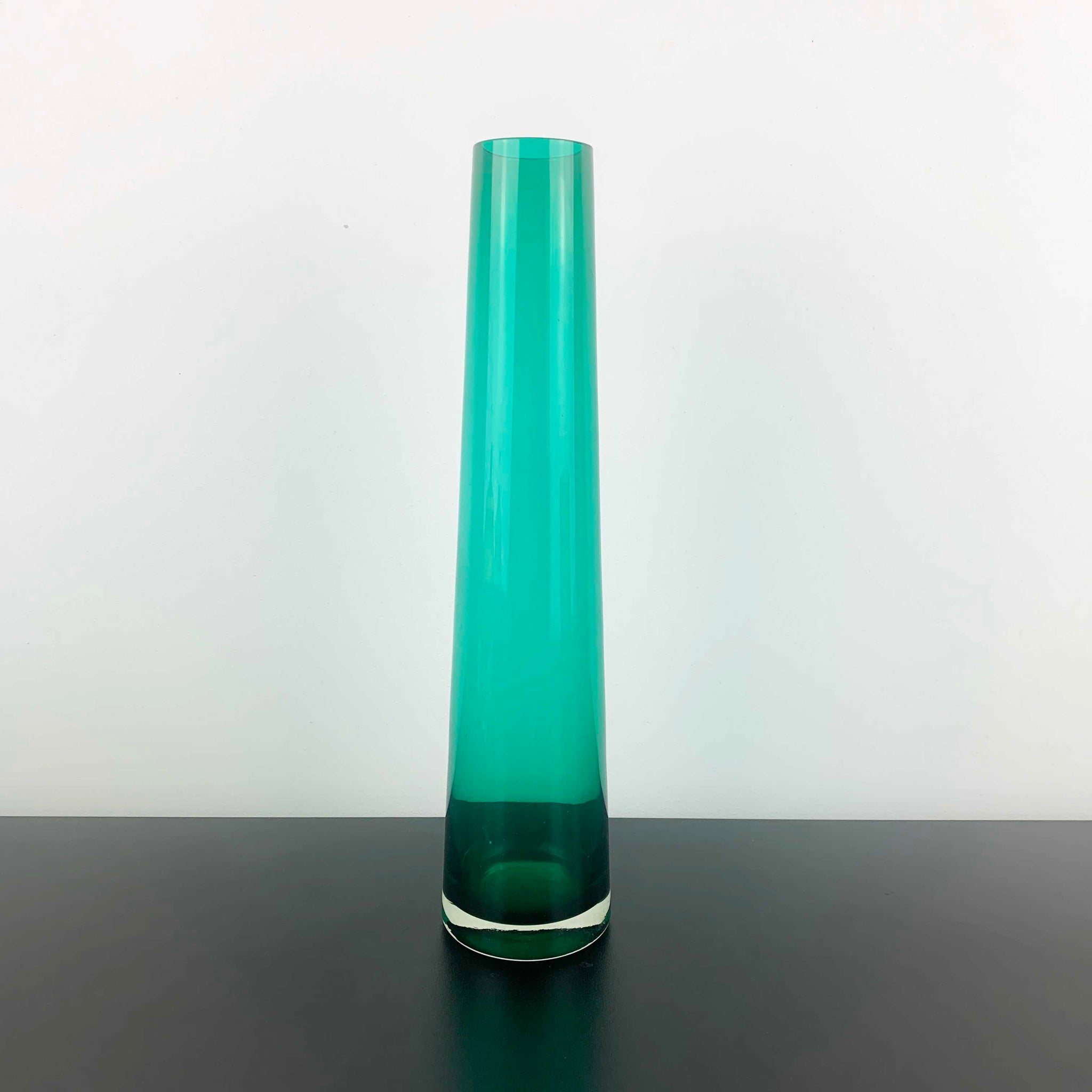 Hand Blown Glass Cylinder Vase in Sea Green
