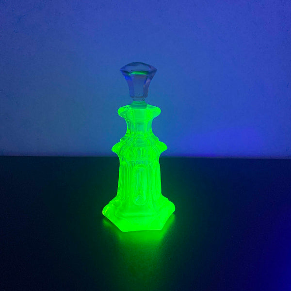 Art deco style uranium glass perfume bottle with clear stopper