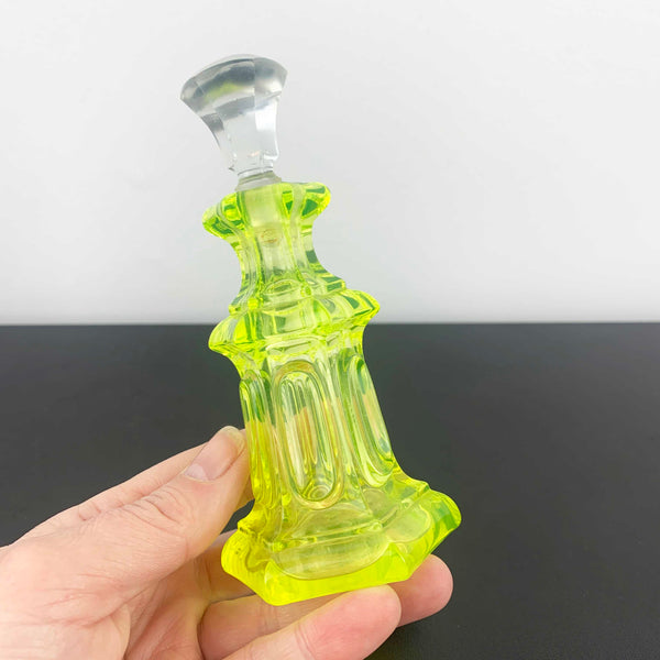 Art deco style uranium glass perfume bottle with clear stopper
