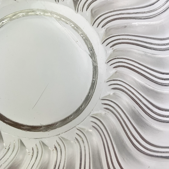 Small centre scratch to wave plate